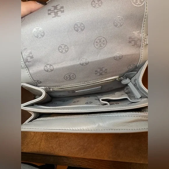 EUC Tory Burch Grey Crossbody Bag with Chain Strap. - Picture 5 of 16
